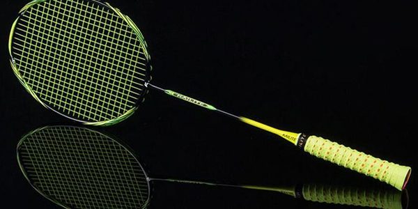 Mua vợt cầu lông ở đâu tại Hà Nội chính hãng, bền đẹp nhất?