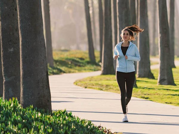 Chạy bộ giúp cải thiện tinh thần vui vẻ