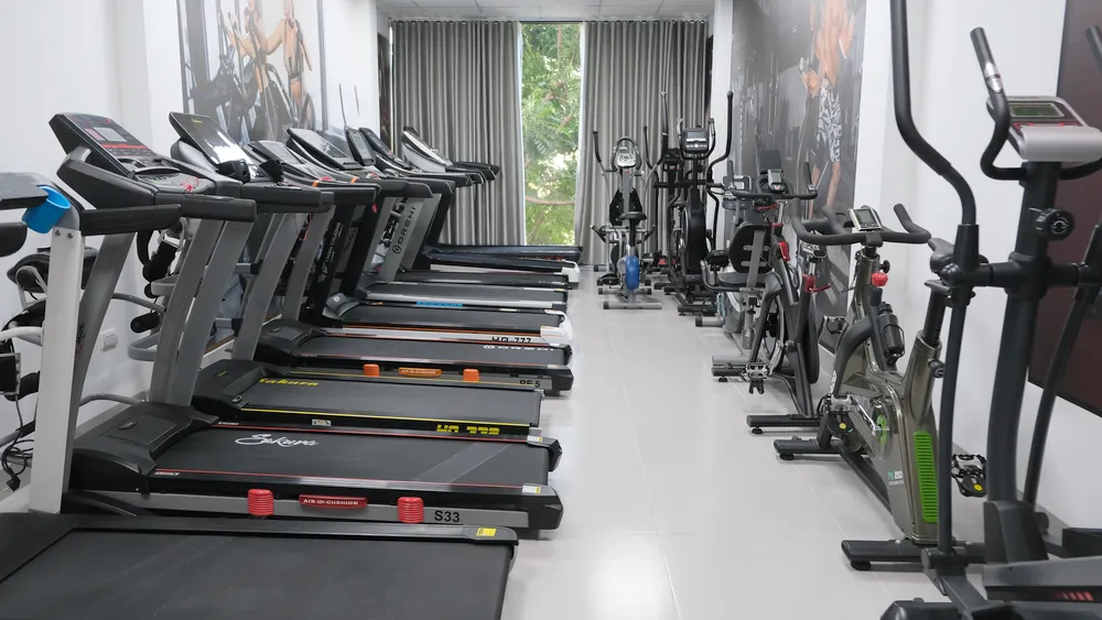 cửa hàng máy chạy bộ thể thao