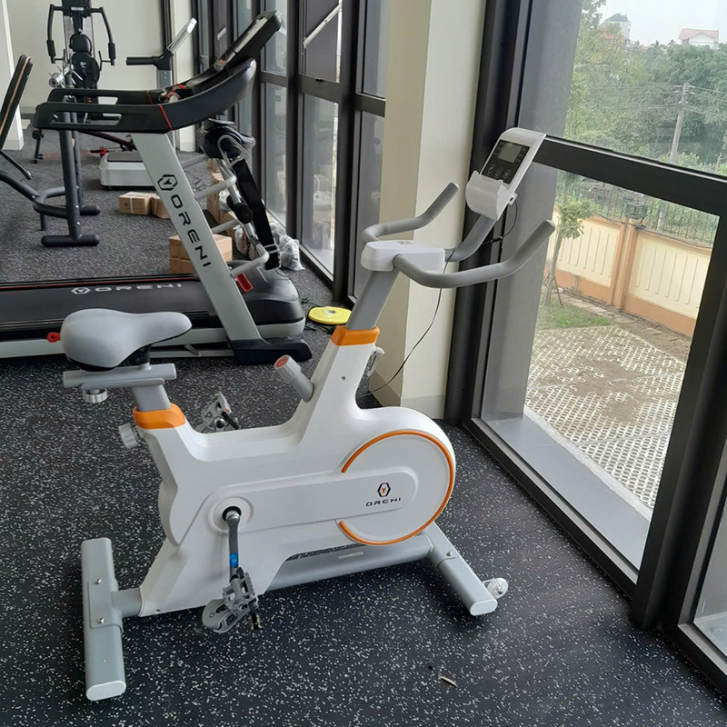 thương hiệu xe đạp tập trong nhà nổi tiếng Oreni